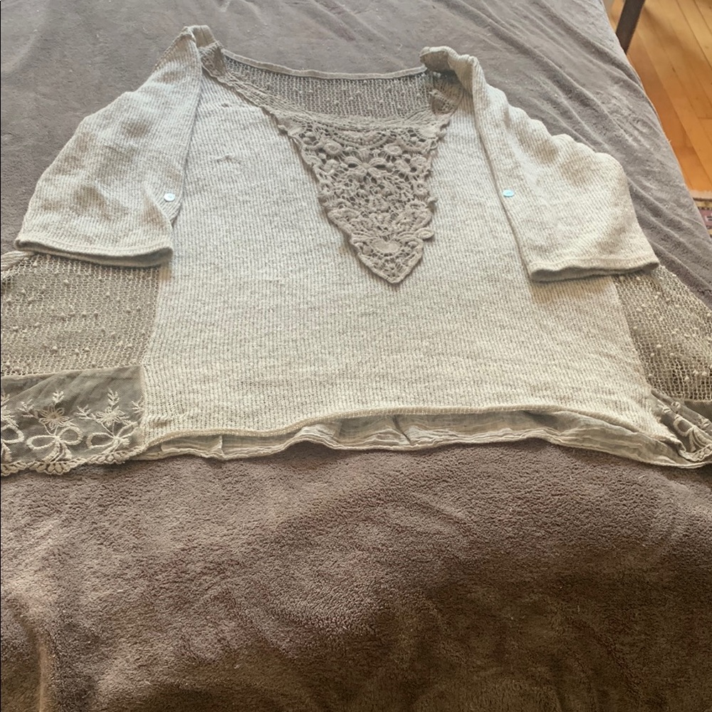 Elegant Gray Lace-Trimmed Blouse
